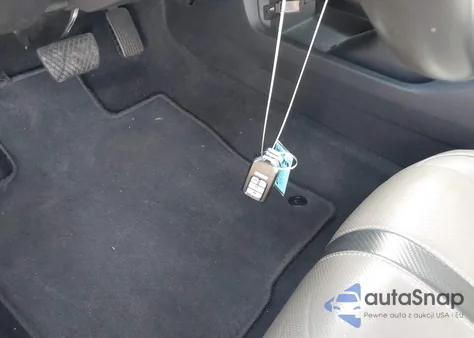 2017 Honda Civic Touring z USA, uszkodzony, nr VIN 19XFC1F95HE031177